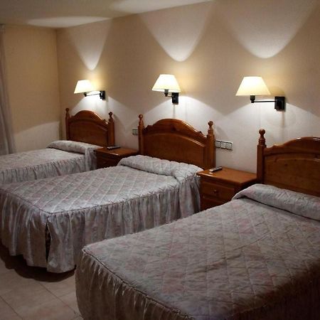 Hostal Nicolas Medinaceli Phòng bức ảnh
