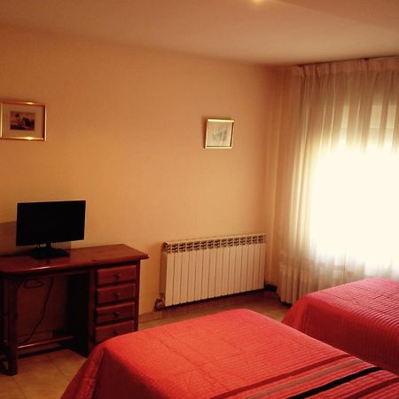 Hostal Nicolas Medinaceli Phòng bức ảnh