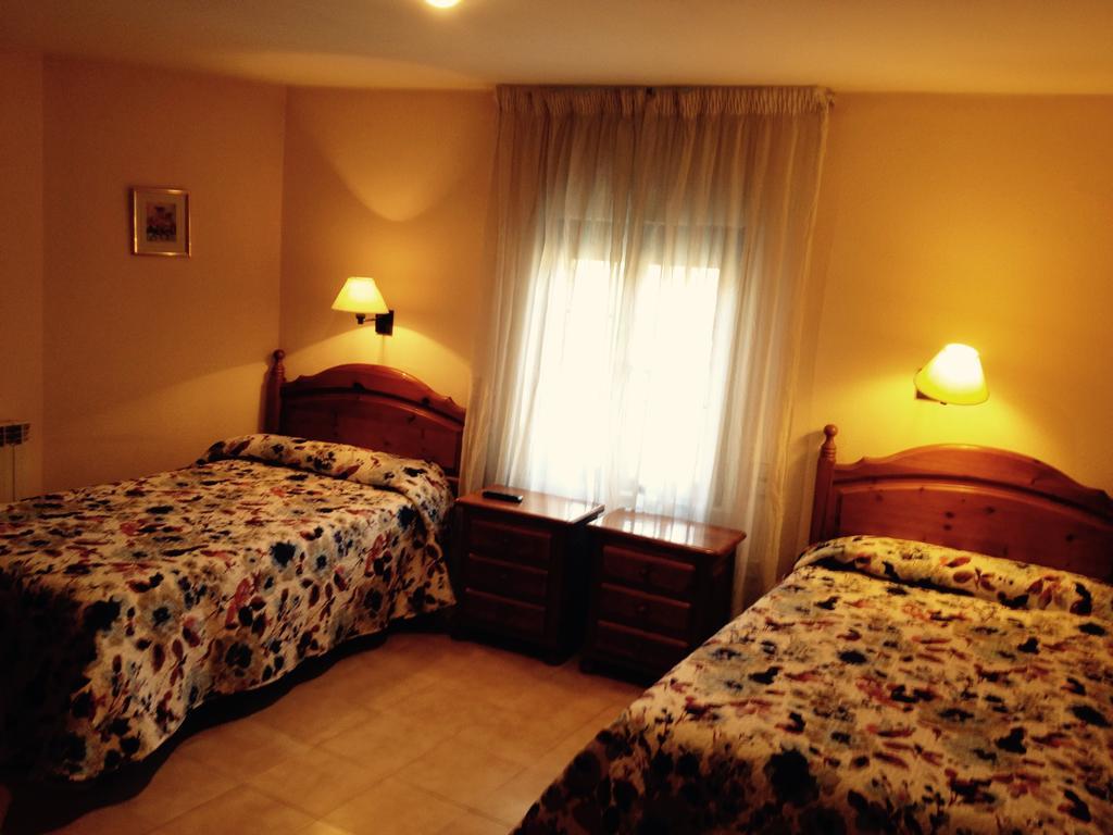 Hostal Nicolas Medinaceli Phòng bức ảnh