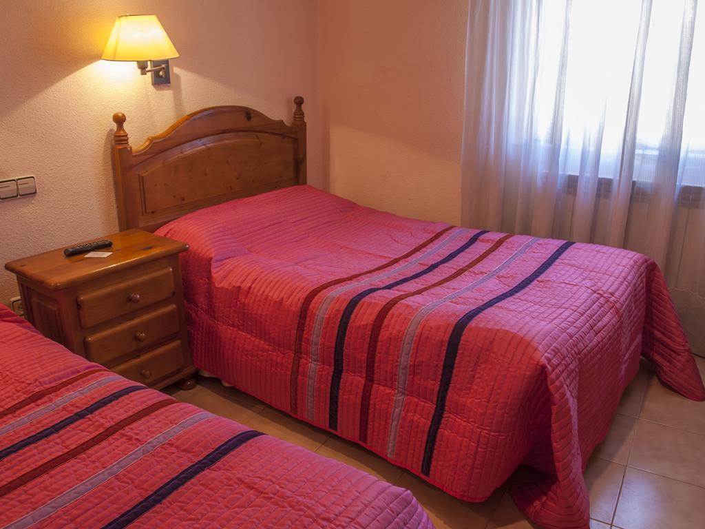 Hostal Nicolas Medinaceli Phòng bức ảnh